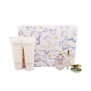 Sarah Jessica Parker lovely Gift Set Edp 100ml Perfume, 200ml Gentle Bath Shower Gel, 200ml Soft Body Lotion and a compact mirror